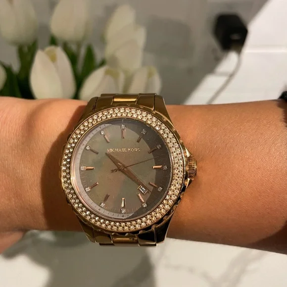 Gorgeous, lightly worn, MK rose gold watch Michael Kors Women main image 3